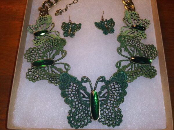 Green Butterfly Necklace & Earrings Set